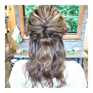 セミロング ヘアアレンジ merci.所属・🌻あいり merci.🌻のヘアスタイル