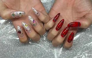 ネイル VIERU 🌈🎀💖のネイルデザイン