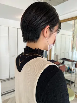 ショート ブリーチカラー🎀 韓国風/寺門美優のヘアスタイル