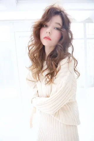 セミロング カラー ○HITOMI ○のヘアスタイル