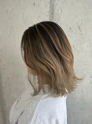 ミディアム カラー Mariana雛/ 西大分/ハイライトのヘアスタイル