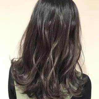 ミディアム カラー AMI Hair  supply所属・髪質改善カラー 韓国風レイヤーのヘアスタイル