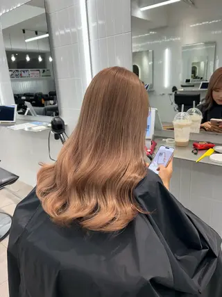 ロング 縮毛👱🏽‍♀️ 🎀海外ハイライトのヘアスタイル