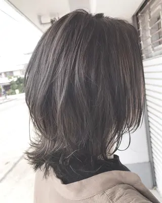 ショート カラー レイヤーカット匠 イソザキノリユキのヘアスタイル