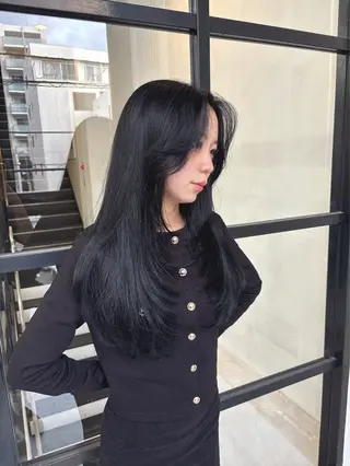 カラー 佐伯 鼓乃美のヘアスタイル