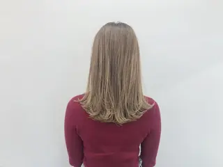 セミロング カラー 関 京磨のヘアスタイル