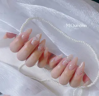 ネイル MQueen ネイルサロンマルのネイルデザイン