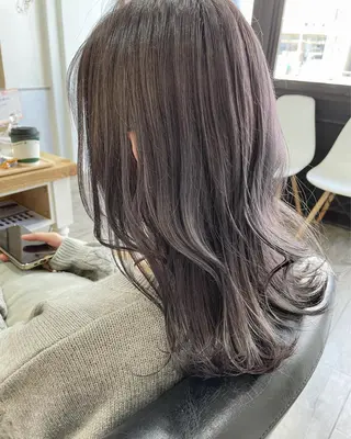 セミロング カラー sherry【シェリー】所属・miho 大国町 柔らかハイトーン💛のヘアスタイル