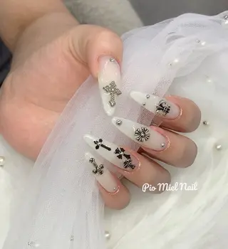 セミロング momo 長さだしのネイルデザイン