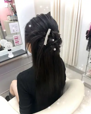 ロング ヘアアレンジ lien ヒジリのヘアスタイル