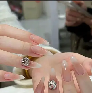 ネイル Ryu Nail Studio所属・Ryu Nail 新大久保のネイルデザイン