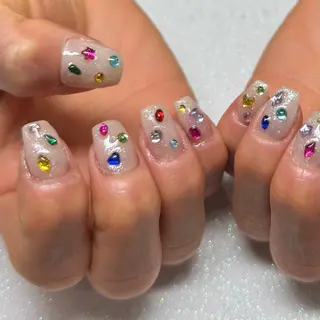 ネイル VIERU 🌈🎀💖のネイルデザイン