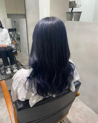 ロング カラー 黒井 瑠菜のヘアスタイル