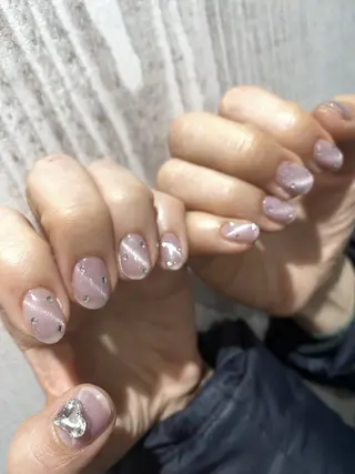 ネイル 13日3980円‼️ マグもデザインも◎のネイルデザイン