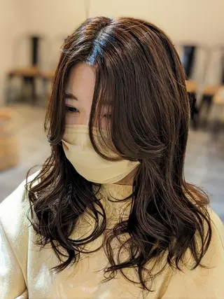 セミロング カラー パーマ ヘアアレンジ N° +aero 横浜のヘアスタイル
