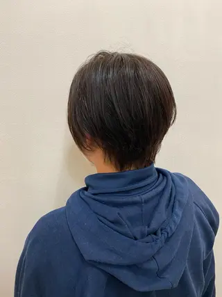 ショート カラー 西村 恵祐のヘアスタイル