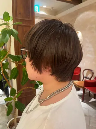 ショート 田内 満里奈のヘアスタイル
