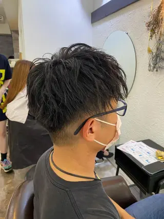 ミディアム メンズ 泰成/メンズ特化/ フェード/ツイスパのヘアスタイル