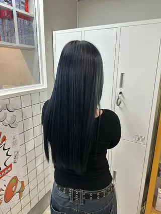 ロング カラー BUBBLES所属・バブルス サラの眉毛・アイブロウイメージ