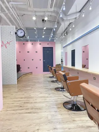 NicoRE. 大人女子×髪質改善のヘアスタイル