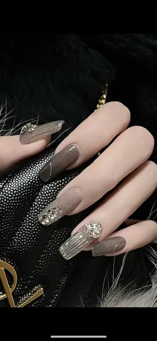 ネイル LULU Nail salonみどりのネイルデザイン
