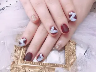 ネイル マジックミラー所属・マジック ミラーのネイルデザイン