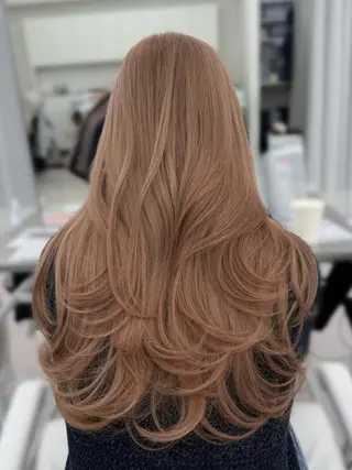 ロング カラー 顔まわりの神様✨ 透明感カラー藤嶋秀幸のヘアスタイル