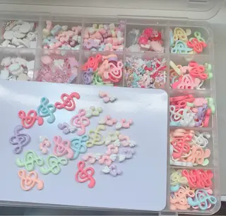 ネイル T. Leeのネイルデザイン