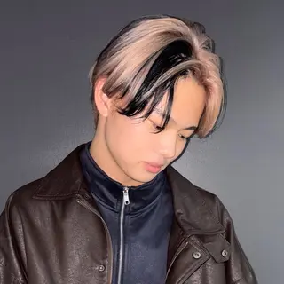 ショート カラー メンズ ★デザインカラー ハイトーン ももか★のヘアスタイル