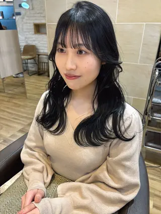 セミロング カラー レイヤーカット /透明感/千葉怜寿のヘアスタイル