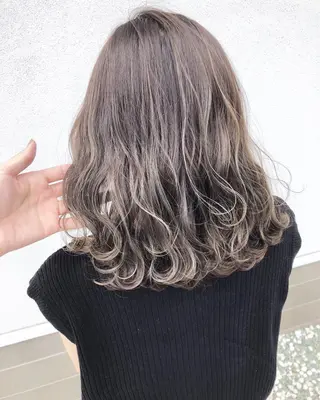 ミディアム カラー 具志 正太のヘアスタイル