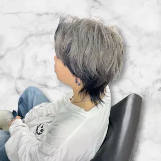 ミディアム カラー セルバ所属・HIRORO ブリーチ/ハイトーンのヘアスタイル