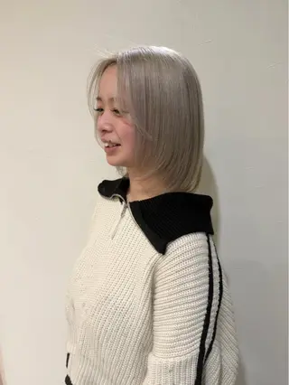 ミディアム 池田凛/ ハイトーンカラーのヘアスタイル