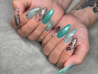 ネイル 美:LOVE Nail所属・Nail Lienのネイルデザイン