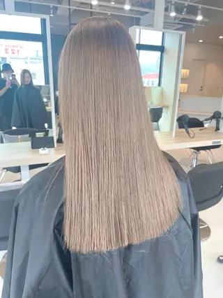 ロング カラー Lia所属・皆木 智晴のヘアスタイル