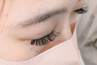 マツエク・マツパ private salon eyes所属・EYES YUNのマツエク・マツパデザイン