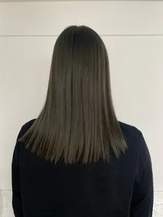 セミロング カラー ヘアアレンジ 🦠デザインカラー/ 魚瀬あおい🦠のヘアスタイル