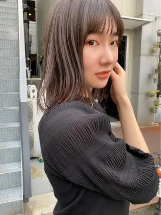 ミディアム カラー ヘアアレンジ umu.［韓国ヘア /ダウンパーマ］のヘアスタイル