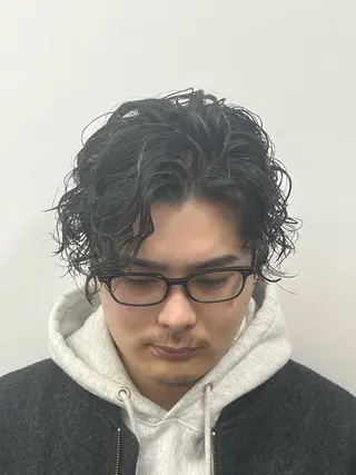 パーマ メンズ ヒロ銀座 川崎店所属・ヒロ銀座川崎 志田健介のヘアスタイル