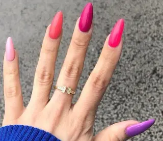 ネイル amour 川崎店所属・amour 川崎店のネイルデザイン