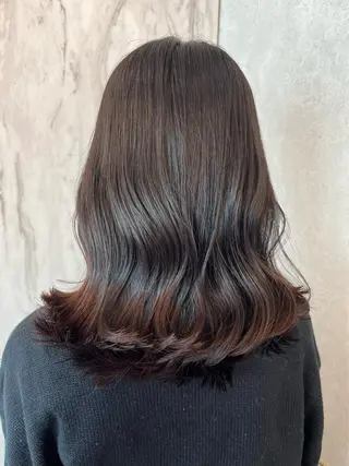 セミロング Loom.by Sea【新宿】所属・暖色カラー/新宿/韓 国風レイヤー鮫島志穂のヘアスタイル