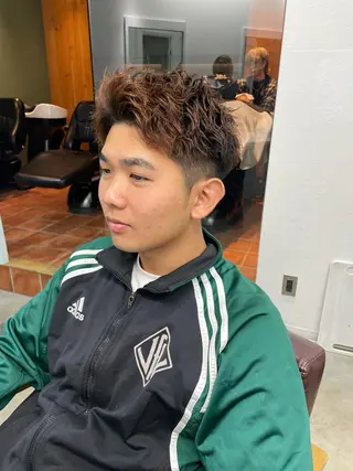 ショート パーマ メンズ RIN／韓国ヘア レイヤーカットのヘアスタイル