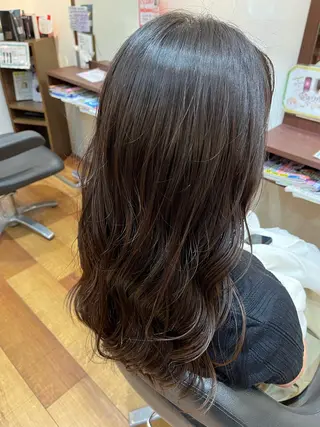 カラー 玉置 咲彩のヘアスタイル