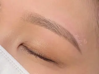 アイブロウ EYEBROW SALON Ridive 武蔵小杉所属・Ridive 武蔵小杉のマツエク・マツパデザイン