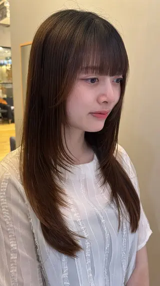 ロング 藤原 萌衣のヘアスタイル