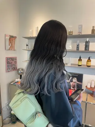 ロング カラー Tsukasa/ ハイトーン/寒色のヘアスタイル