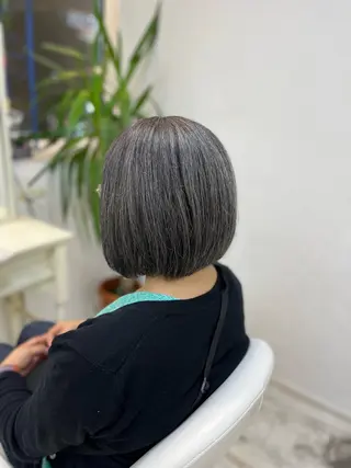 ミディアム 岡崎 嶺のヘアスタイル