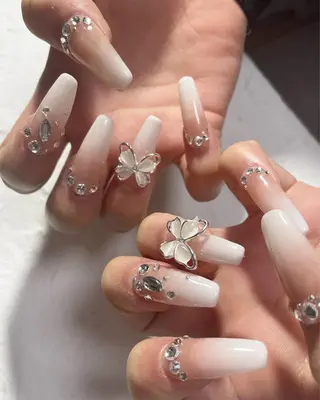 ネイル nail.gorin所属・吉村 優子のネイルデザイン