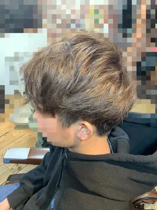 ショート カラー メンズ QUONHEAL 淀屋橋所属・阿部 春道のヘアスタイル