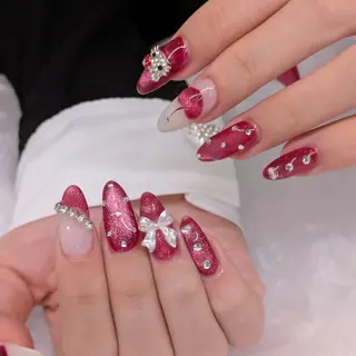 ミディアム GRACE Harukaのネイルデザイン